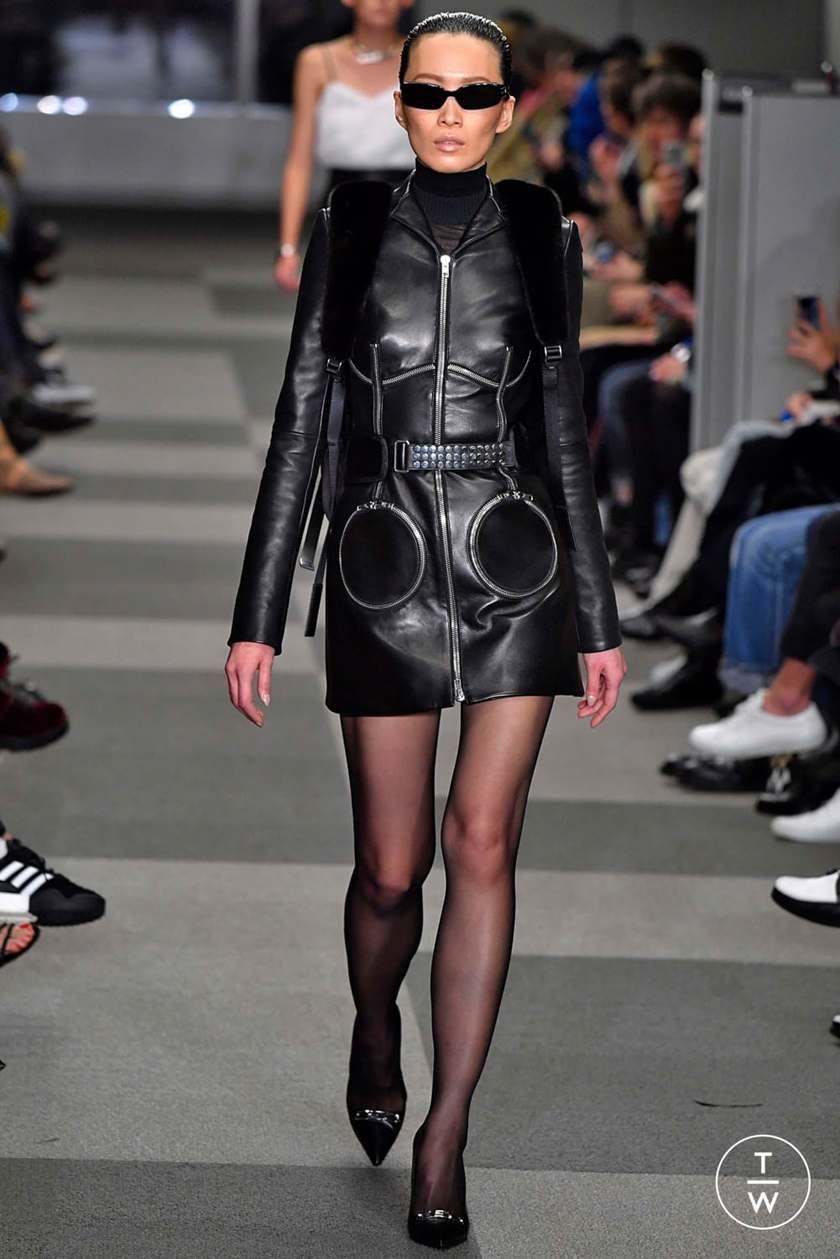 Alexander Wang Sonbahar Kış 2017-2018 Koleksiyonu Alexander Wang Sonbahar Kış 2017-2018 Koleksiyonu