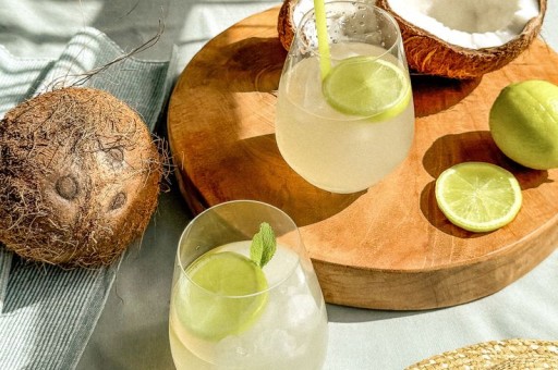 Her Yudumda Sağlık: Hindistan Cevizi Suyunun Faydaları