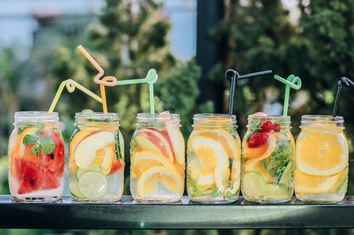 Yaz İçin Lezzetli ve Sağlıklı 5 Soğuk İçecek Tarifi