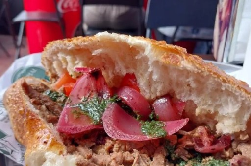 Efe Kemal : Kavurmadan Kızgın Kumlara Ulaşan Lezzet