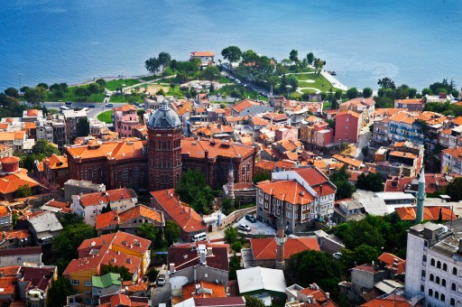 Balat ta Geçmişle Bugün Bir Arada