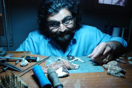 Yüzüklü Köyün Kavalcısı, Sevan Bıçakçı