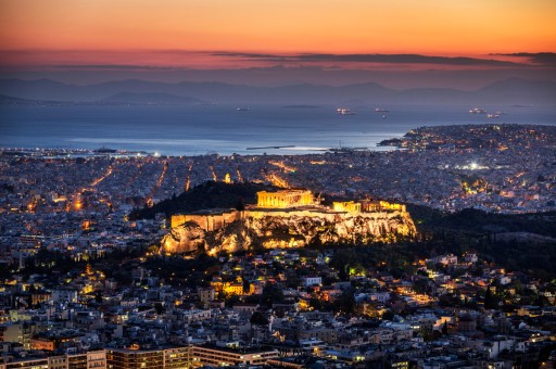 Her Daim Yaşayan Komşu Şehir Atina