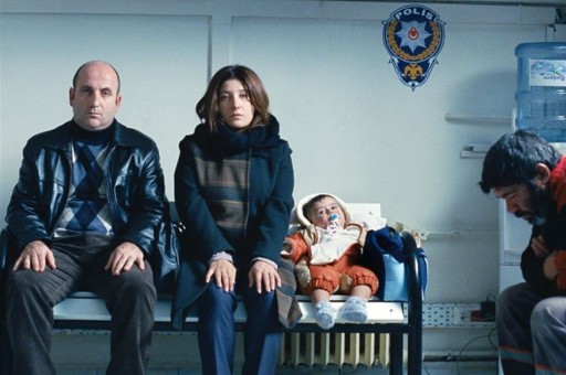 ‘Albüm’ün Afişi Cem Dinlenmiş’ten