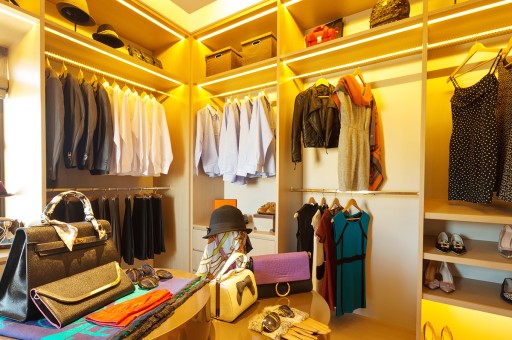 Tek Parçayla Şık Görünmek Elinizde: Gömlek Elbiseler