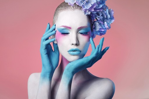 Yazın Favori Renklerini Makyajınıza Ekleyin