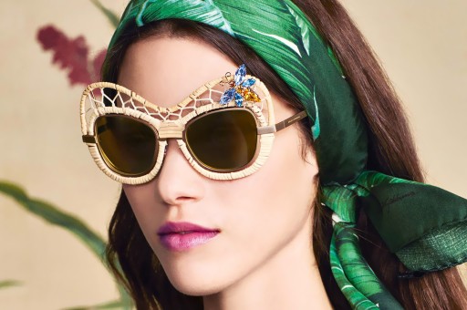 Ben Buradayım Diyen Güneş Gözlükleri