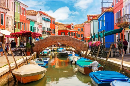 Renkleriyle Büyüleyen Şehirler