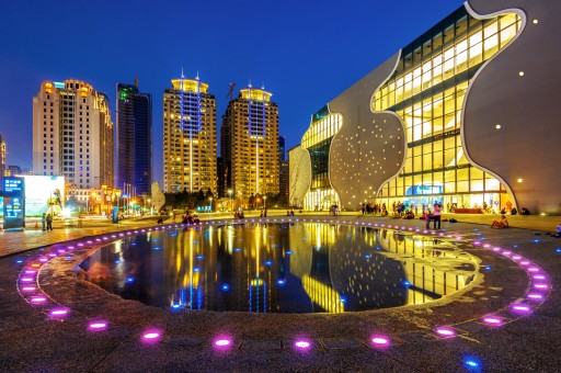 Tayvan’da Yükselen Camdan Kum Saati