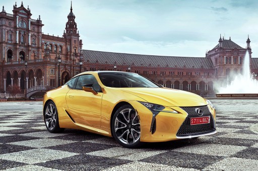 Lexus Büyük Oynuyor