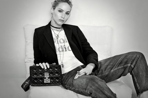 Sade, Şık ve Protest Görünmenin Yeni Yolu