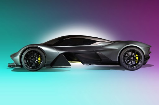 Aksiyon Filminden Fırlamış Hiper Otomobil