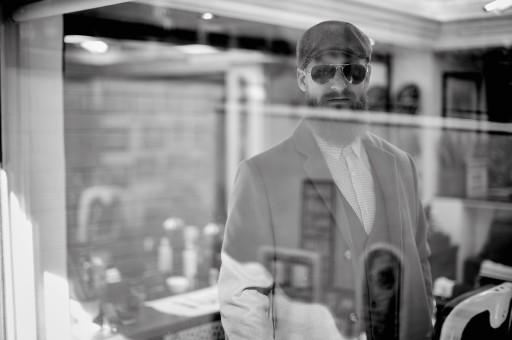 Frontier Barber Sınırlarını Aşmak İsteyenleri Bekliyor