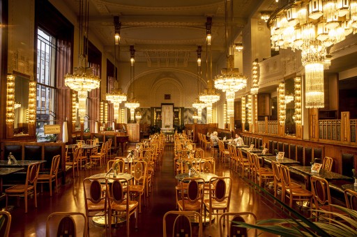 Prag’da ‘Art Deco’ Kahve Molası