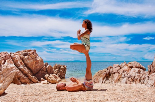 İki Bedenin Mükemmel Dengesi: AcroYoga