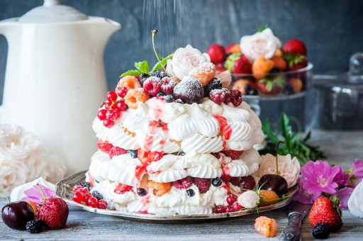 Dışı Çıtır, İçi Yumuşacık Zarif Tatlı: Pavlova