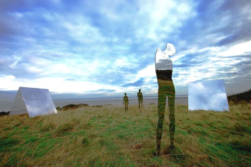 Doğayla Bütünleşen Ayna Heykeller