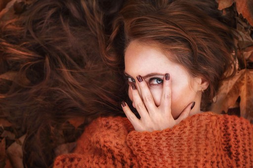 Saçlarınız Sonbaharda Da Işıldasın