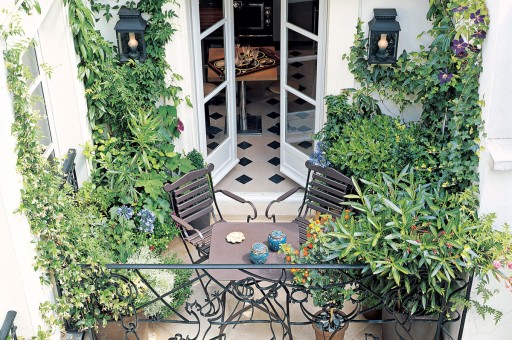 Balkon Keyfinin Tam Zamanı