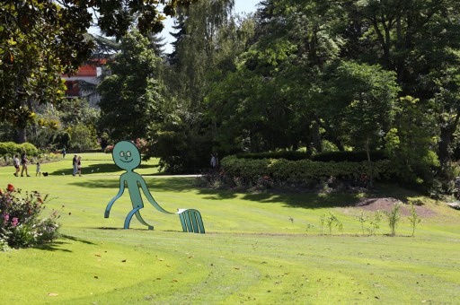 Heykellerin Bahçe Gezintisi