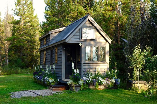 Dar Alanlardaki Büyük Dünyalar