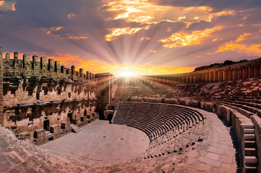 Yedi Bölgenin Tarihi Cennetleri