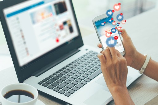 Sosyal Medya ile İlişkinizi Pozitife Çevirin