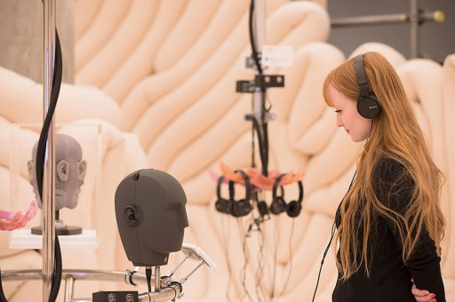 Tuhaf Hislerin Mutlu Eden Dünyası