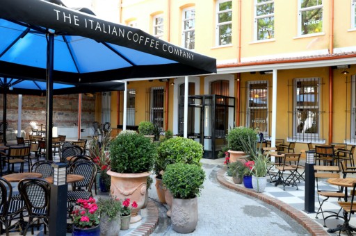 Ödüllü Kahvenin Tarihle Buluştuğu Adres