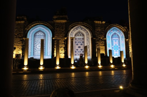 Sonsuzluk Kapılarını Aralayan NFT Sergisi