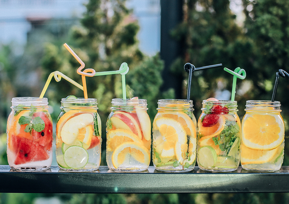 Yaz İçin Lezzetli ve Sağlıklı 5 Soğuk İçecek Tarifi