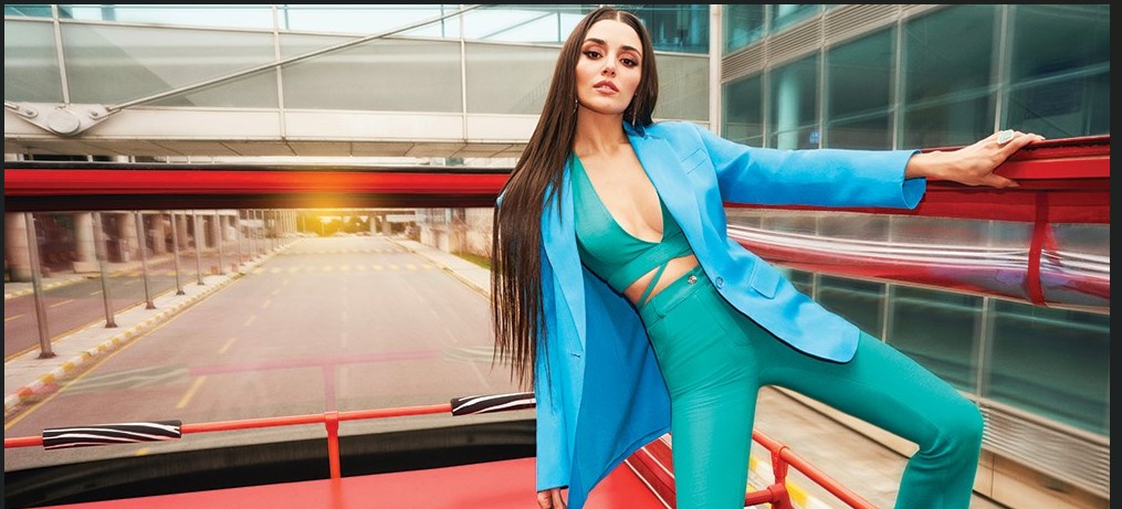 Nocturne: Şehirli Kadının Romantik ve Modern Tarzı