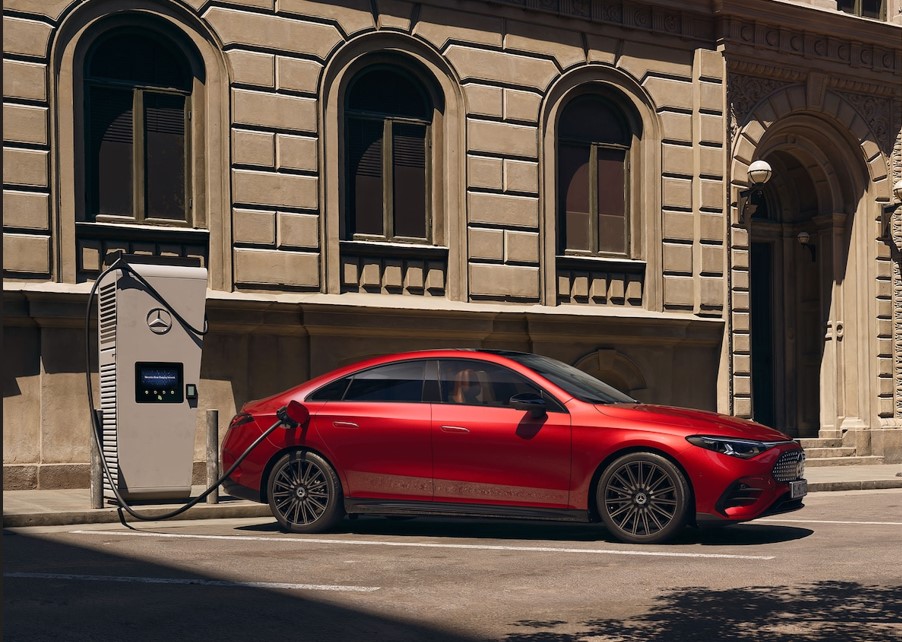 Mercedes-Benz: Lüksün Efsanevi Yolculuğu – Yeni CLA