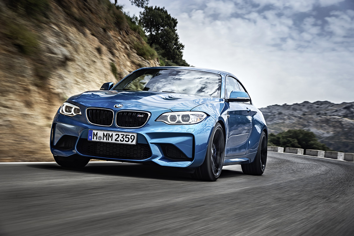 Ailenin Yaramaz Çocuğu! BMW M2