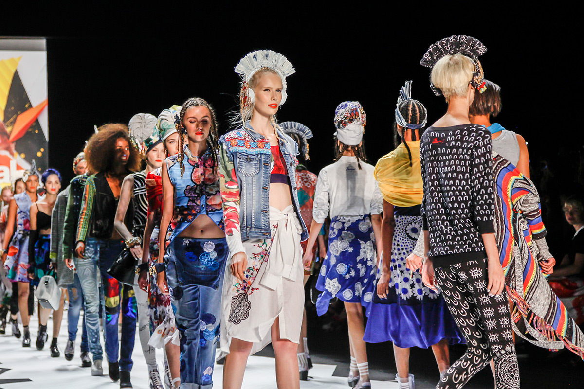 Style Zoom: Yeniden Başlasın