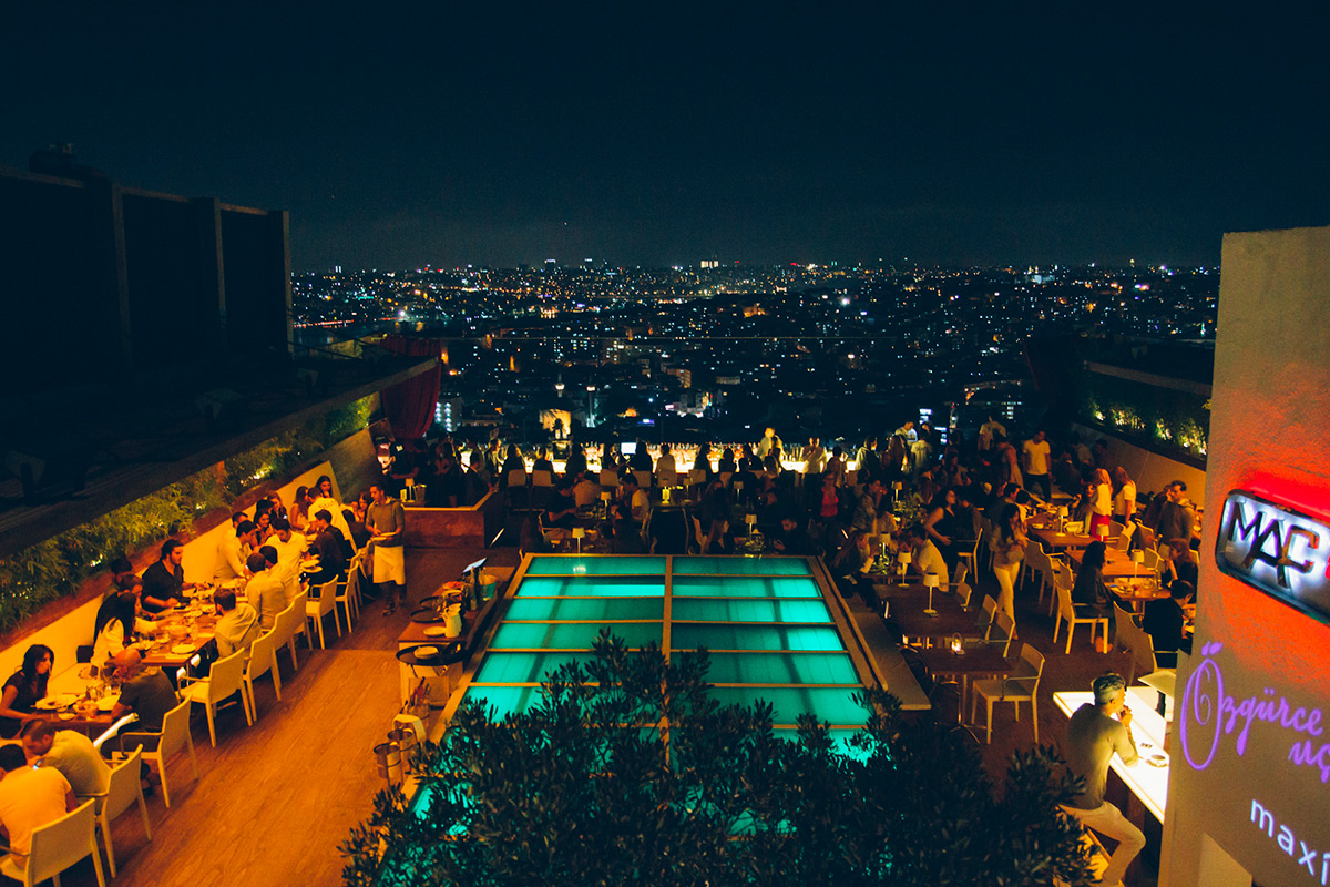 Eşsiz Yemekleri ve Manzarası İle Tabla Restoran