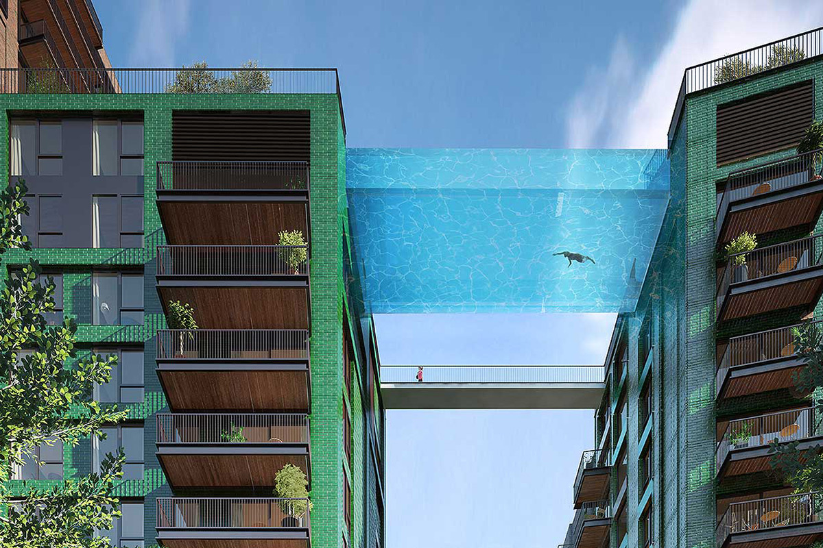 Gökyüzünde Camdan Havuz