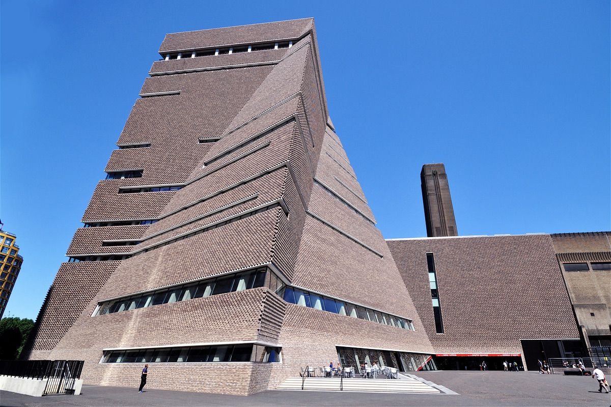 Yeni Binada Daha Çok Sanat: Tate Modern