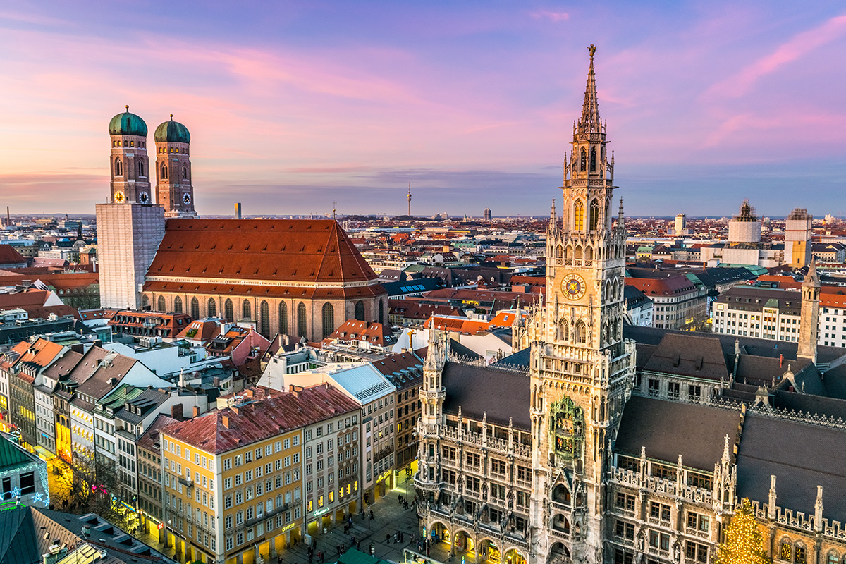 Hem Gotik Hem Fütüristik: Münih