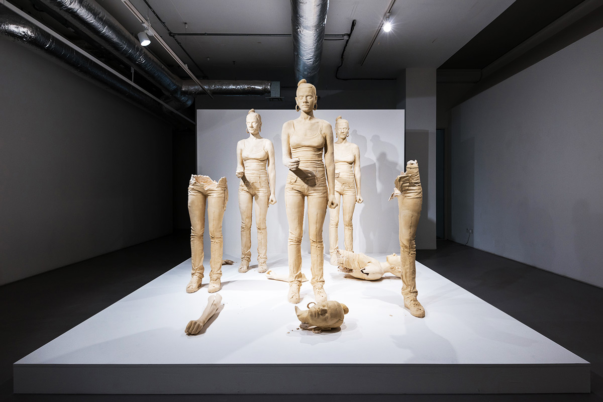 Çağdaş Sanatın Deli Dolu Kalbi Londra’da Attı