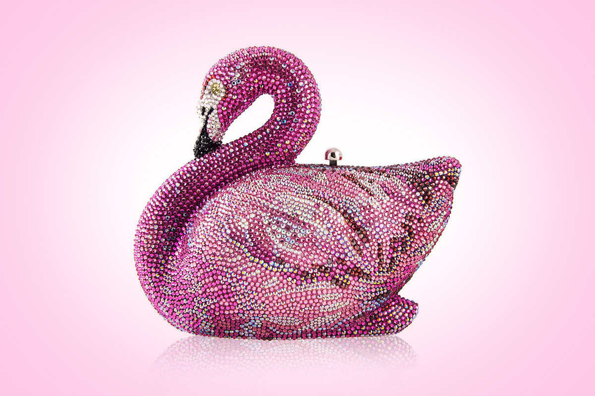 Bu Çantalar Işıl Işıl Parlıyor