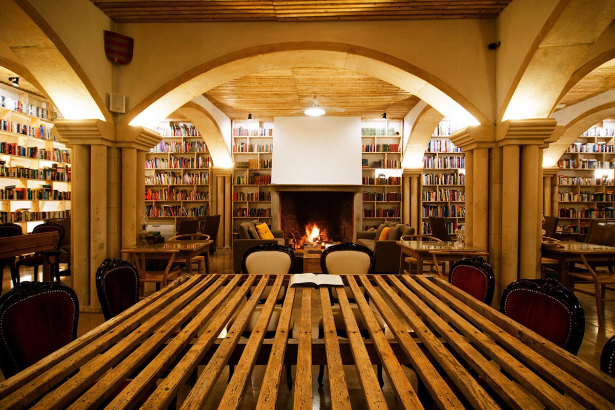 Her Kitap Tutkununun Hayali