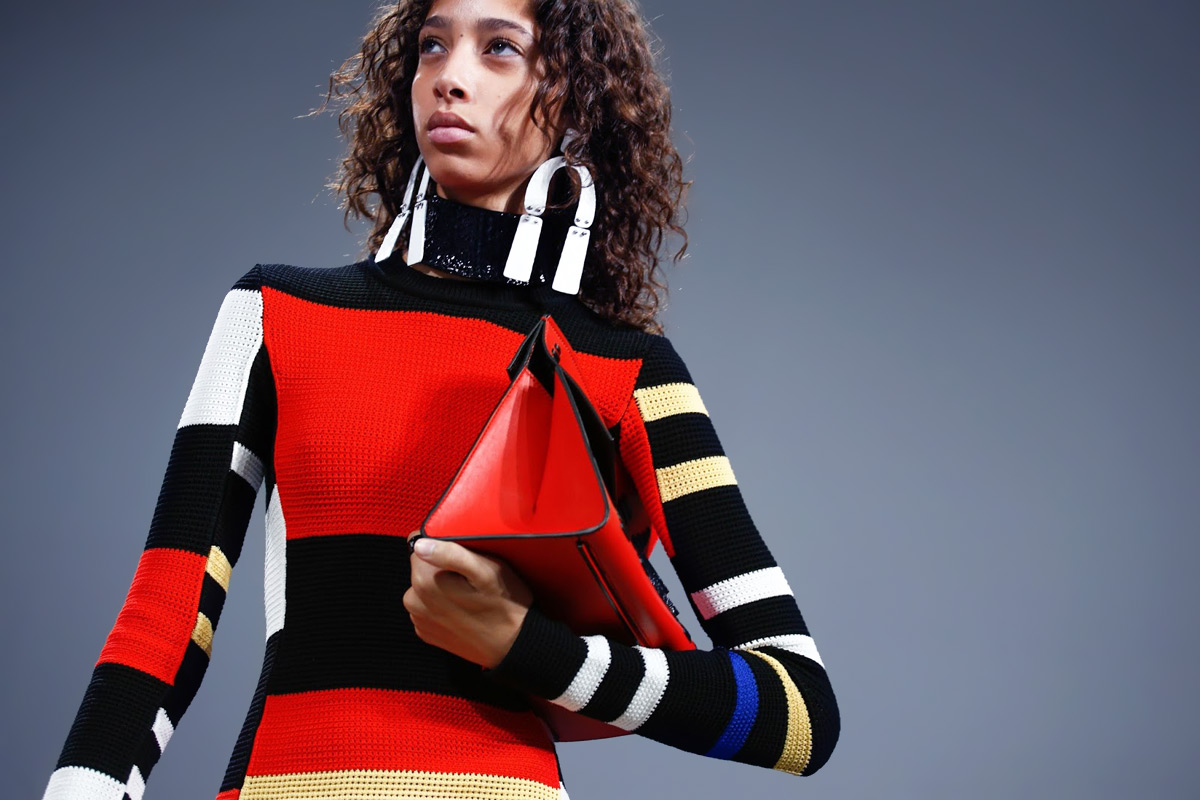 Trend Alarmı: XL Küpeler