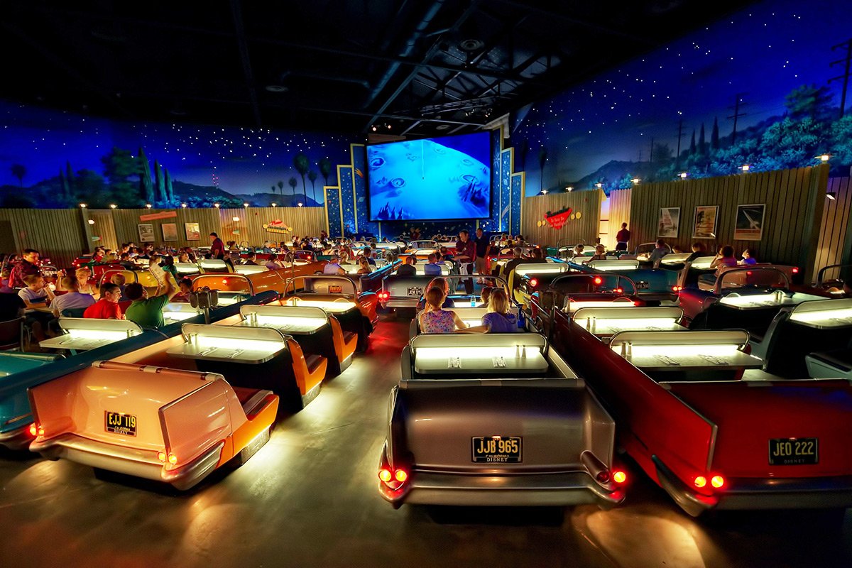 Yedinci Sanat Yıldızların Altında