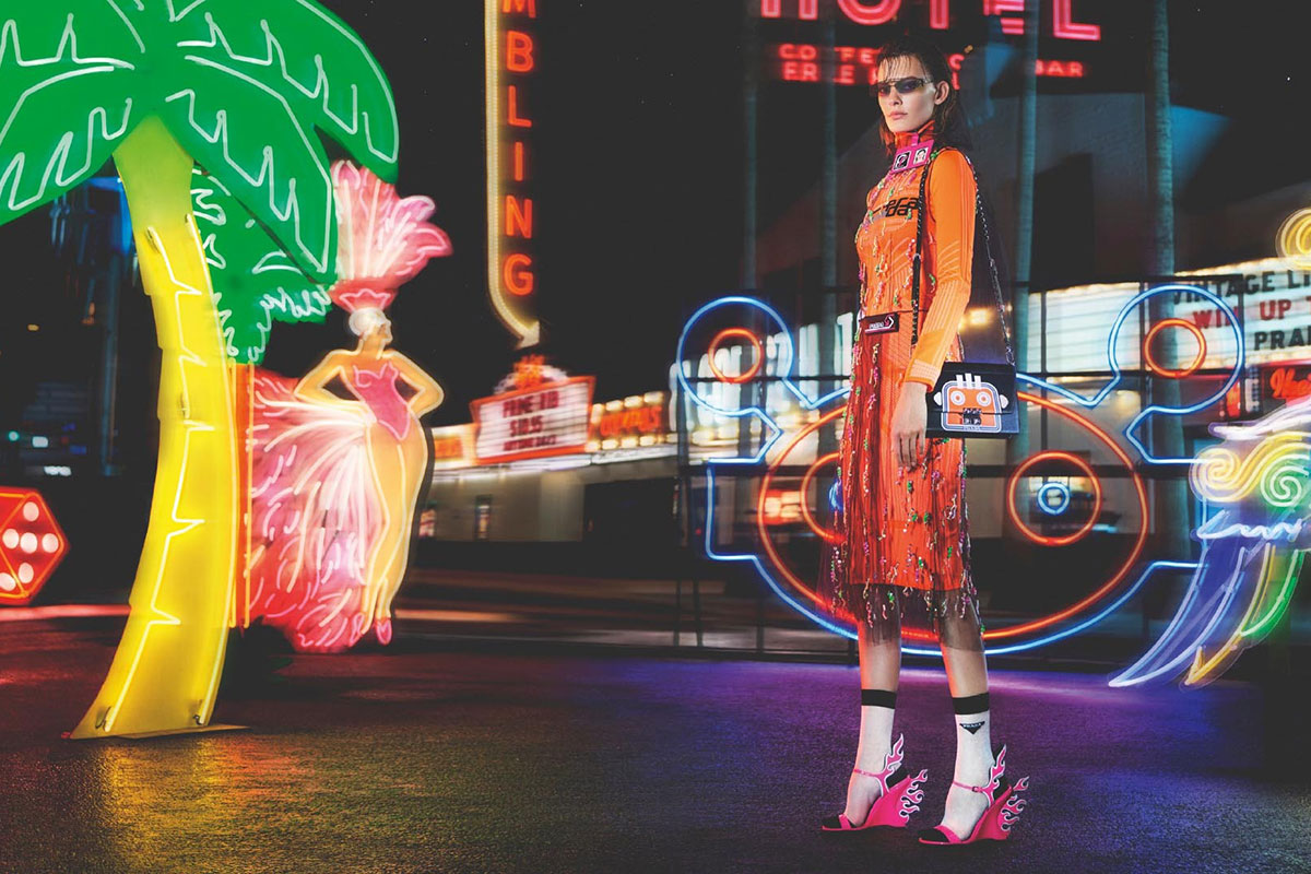 Prada, Vegas’ın Neon Ormanında