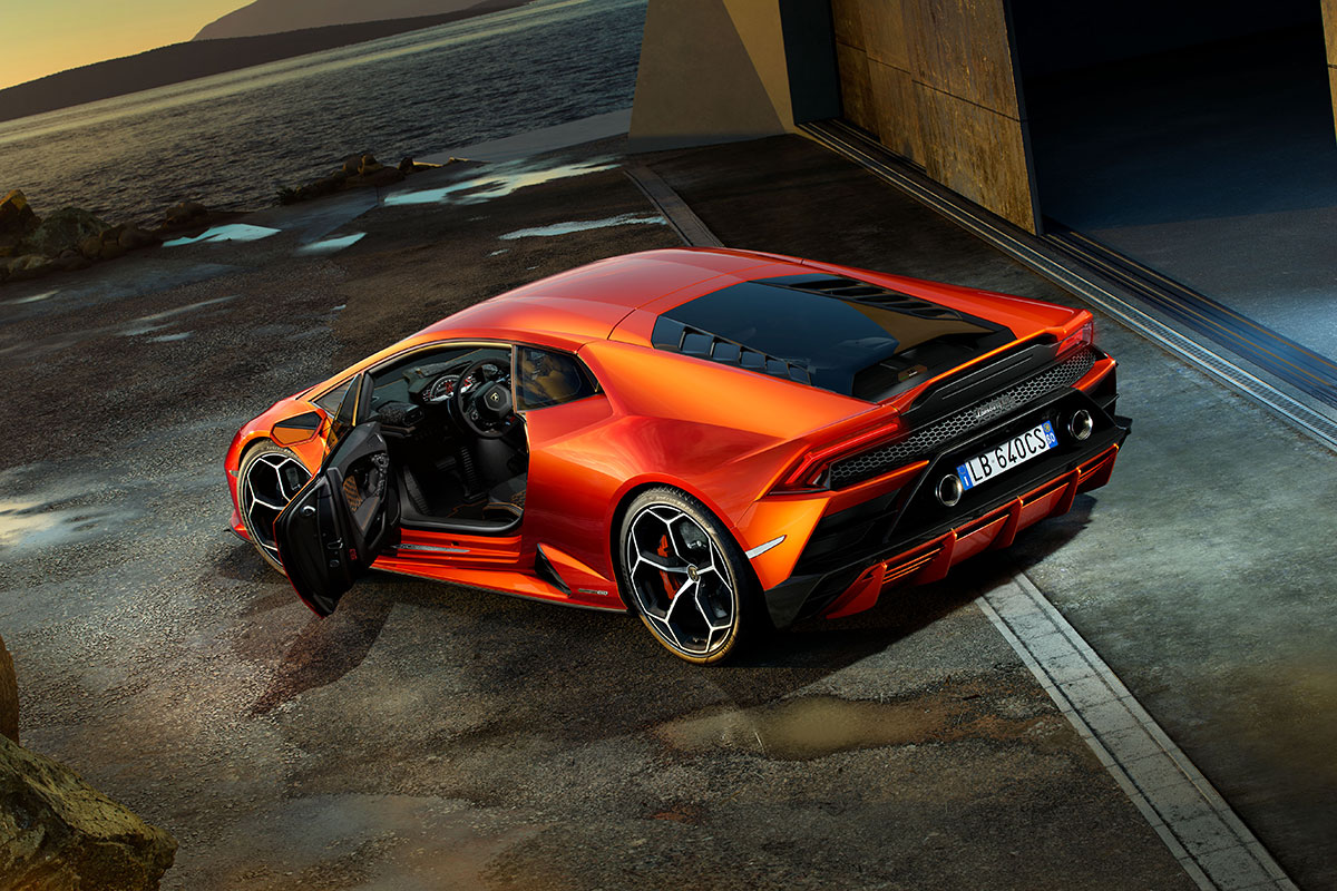 Lamborghini Tozu Dumana Katacak