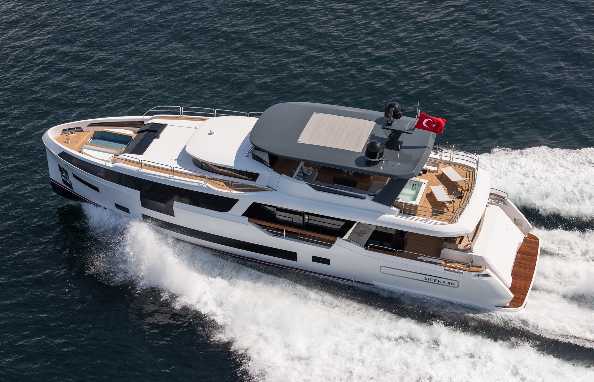 Cannes’ın Gözbebeği: Sirena 88