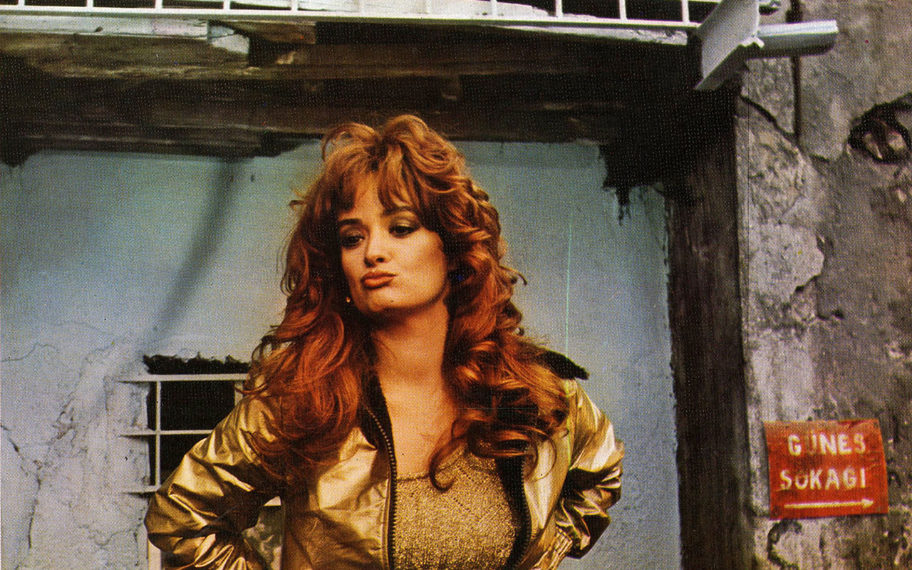 Atıf Yılmaz ve Başrolündeki Kadınlar