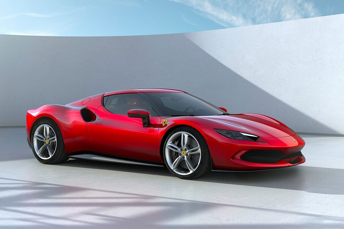 Ferrari’nin İlk Altı Silindirli Modeli